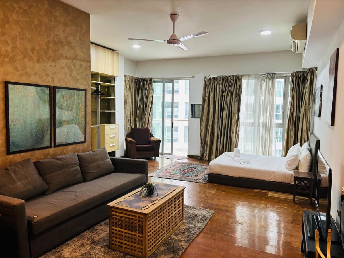 Regalia Upper View By Willow Homes クアラルンプール エクステリア 写真